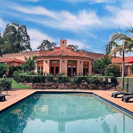Estate Tuscany Поколбин Экстерьер фото